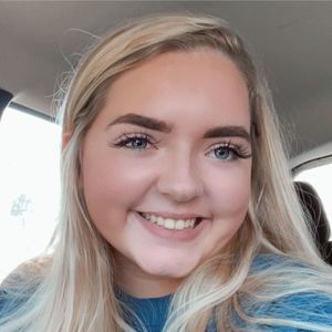 Meet your Posher, Dani